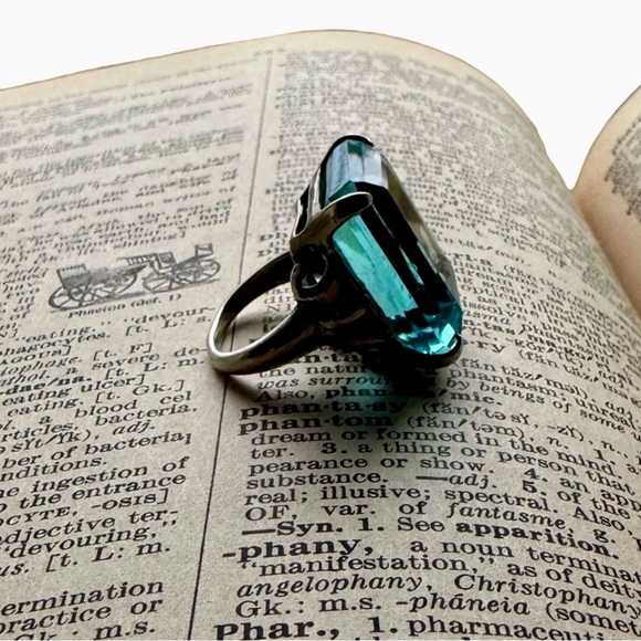 Large Vintage Aqua Stone Rectangular Faceted Crystal Sculpted Silver Setting 6 - Picture 13 of 14